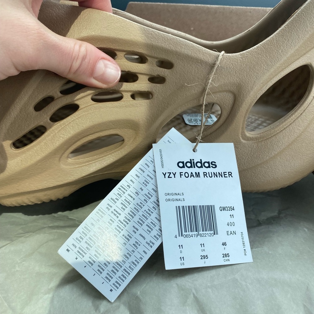 YXY FOAM RUNNERS - Picture 5 of 6